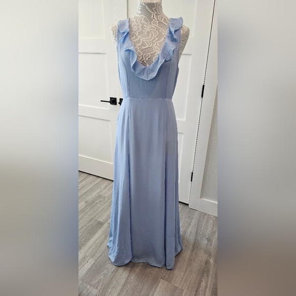 Lioness Dresses & Skirts - Lioness NWT baby blue sleeveless deepV cut long gown. Size Small Homecoming